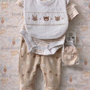 NWT NewbornAdorable Beige and White Baby Bib and Outfit Set 4piece
